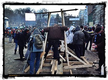 За массовые беспорядки в Киеве задержано 73 человека  
