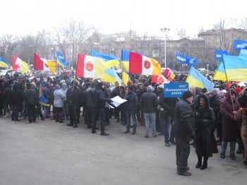 Перед сессией Одесского облсовета собрался митинг