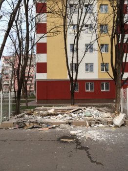В Одессе продолжается демонтаж незаконных торговых киосков