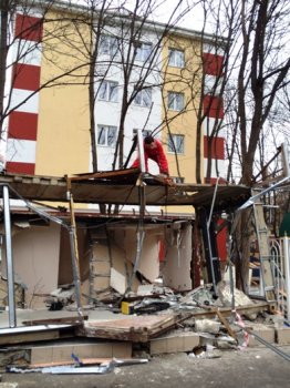В Одессе продолжается демонтаж незаконных торговых киосков