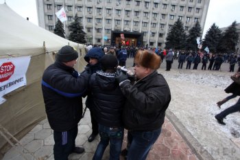 Глава Одесской области Николай Скорик встретился с народными ополченцами