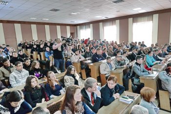 Что обсуждал Николай Скорик с одесскими  студентами?