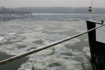 Дунай начинает замерзать