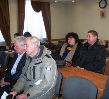 Вопрос об автостоянке на ул. Добровольского  рассмотрен на совместной встрече в райадминистрации