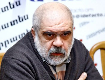 Нынешняя Украина не нужна ни Западу, ни России, - политолог