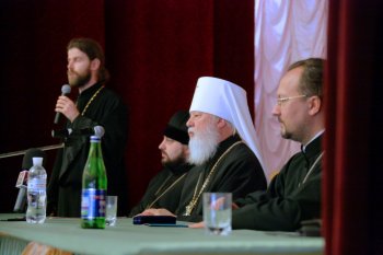В Одессе проходит второй Форум православной молодежи (фото)