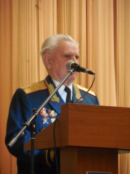 Ветеранов городского и областного совета наградили знаками отличия за военно-патриотическое воспитание молодёжи