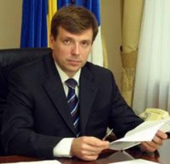 Николай Скорик дал поручение выяснить все обстоятельства произошедших возле здания ОГА столкновений