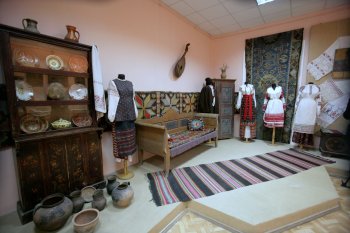 В Одесском историко-краеведческом музее открылась выставка украинских словарей из коллекции Т. И. Максимюка