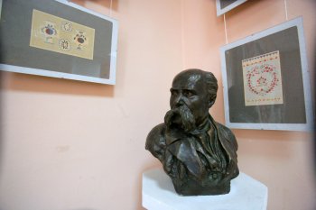 В Одесском историко-краеведческом музее открылась выставка украинских словарей из коллекции Т. И. Максимюка