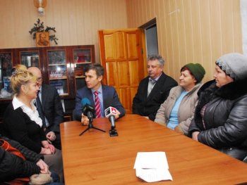 Олег Брындак встретился с жителями поселка Шевченко