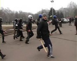 Одесситы могут ознакомиться с фото участников избиений одесских журналистов (фото)