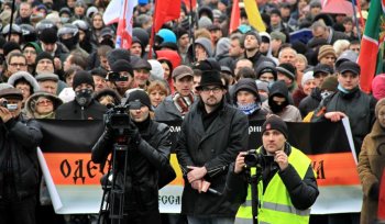 В Одессе тысячи горожан пришли на Народное вече (фото)