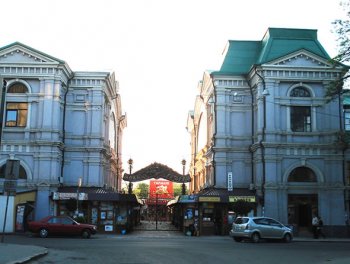 На Новом рынке ищут бомбу