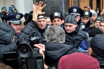 Противостояние у здания Одесской ОГА