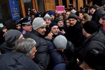Противостояние у здания Одесской ОГА