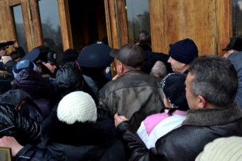 Противостояние у здания Одесской ОГА