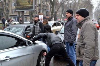 Противостояние у здания Одесской ОГА