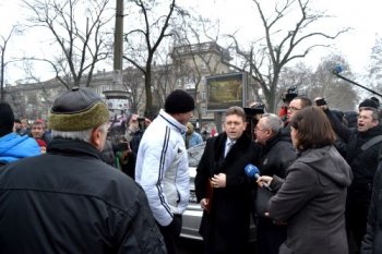 Противостояние у здания Одесской ОГА