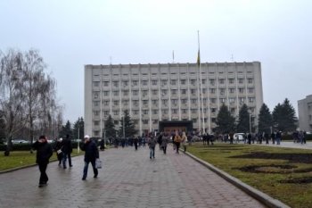Здание Одесской ОГА оцепил кордон милиции