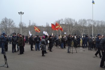 Под стенами облгосадминистрации 6 марта