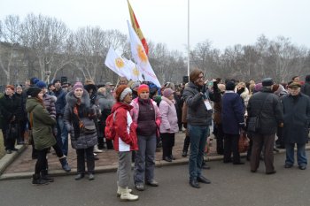 Под стенами облгосадминистрации 6 марта