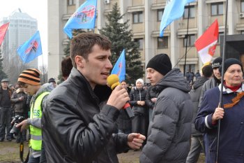 Под стенами облгосадминистрации 6 марта