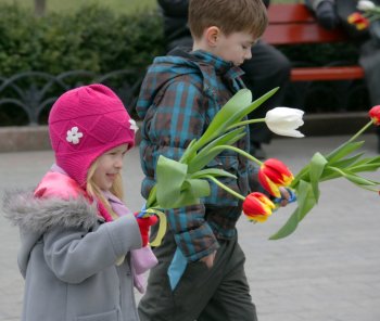Шевченковский день в Одессе: С праздником 8 Марта... (фото)