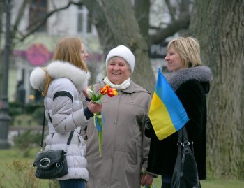 Шевченковский день в Одессе: С праздником 8 Марта... (фото)