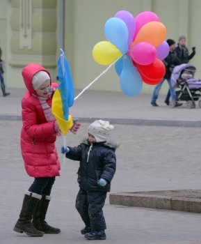 Шевченковский день в Одессе: С праздником 8 Марта... (фото)