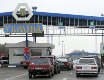Таможенники отобрали у украинца  незадекларированных  50 000 долларов США