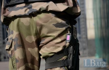 Нардепы теперь работают под прицелом автоматов (фото)