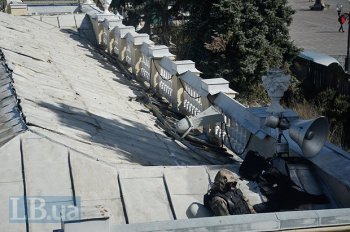 Нардепы теперь работают под прицелом автоматов (фото)