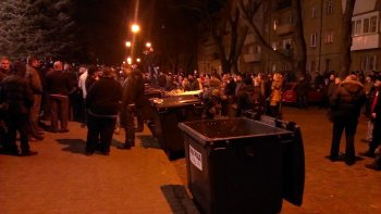Одесситы пикетируют СБУ