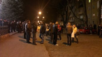 Одесситы пикетируют СБУ