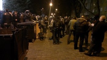 Одесситы пикетируют СБУ
