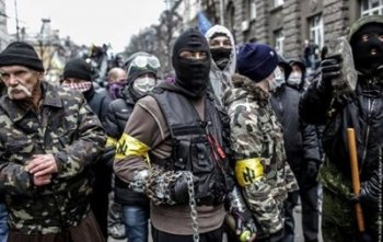 Правый сектор начинает формировать «русский легион» и не намерен сдавать оружие