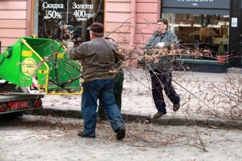 Одессу чистят, моют и благоустраивают