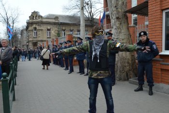 Один за всех, и все за одного – одесситы требуют освободить задержанного Антона Давидченко (фото)