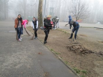 В Киевском районе Одессы прошел субботник
