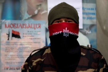 «Правый сектор» приступил к «внутренней зачистке»