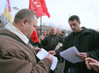 Одесситы выдвигают требования власти