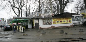 Старосенную реконструировать надо. Это понятно всем, кроме кровно заинтересованных в руинах (фото)