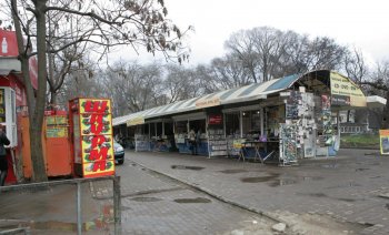Старосенную реконструировать надо. Это понятно всем, кроме кровно заинтересованных в руинах (фото)