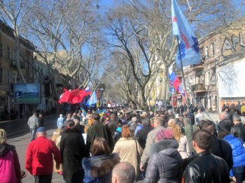 Одесситы будут бороться с «дворцовым переворотом»