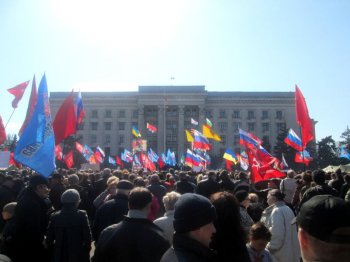 Одесситы будут бороться с «дворцовым переворотом»
