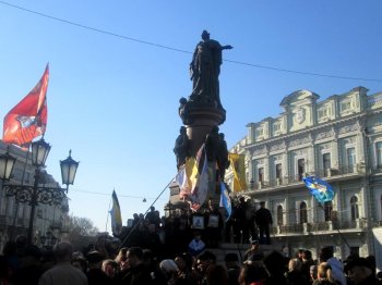 Одесситы будут бороться с «дворцовым переворотом»