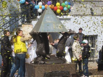 В Одессе появился памятник, посвященный музейному братству (фото)