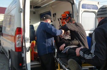 «Кляті москалі» опять наврали: Возле погранчасти в Мариуполе никто не дрался, просто били морды (видео, фото)
