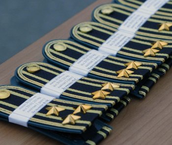 Морские пограничники получили награды и новые звания (фото)